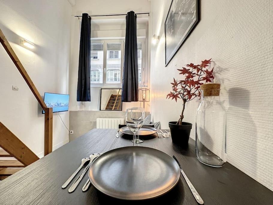 Cosy Appt Coeur De Lyon 1 Imbert Apartamento Exterior foto